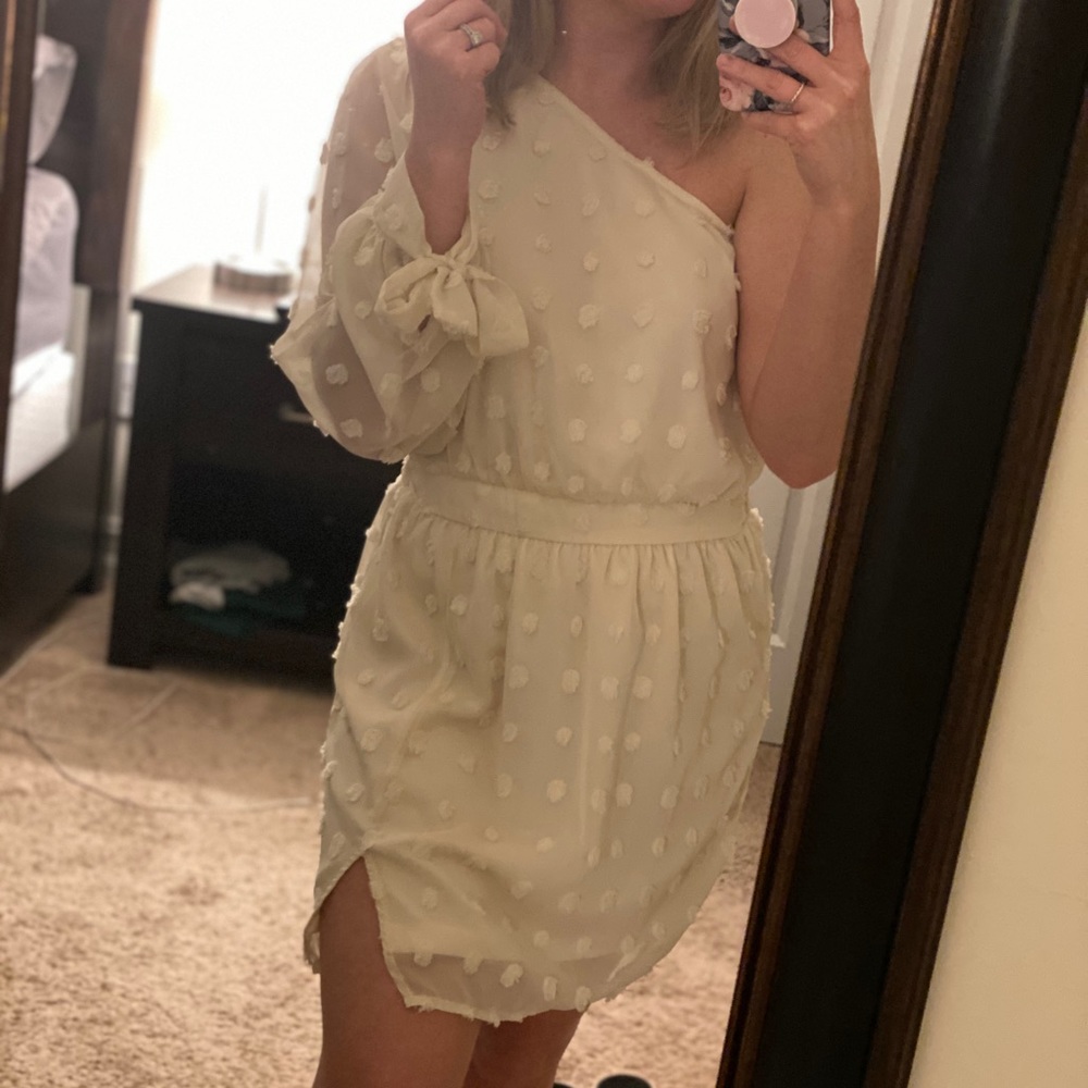 Textured one should dress